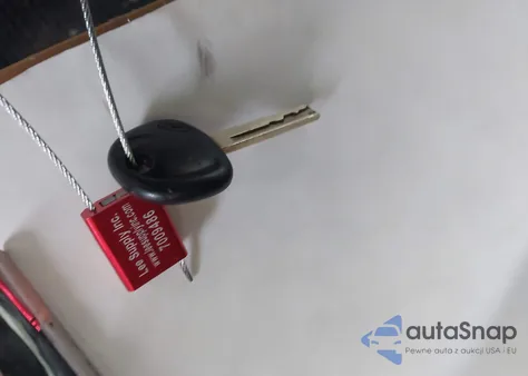 2013 Hyundai Veloster Base W/Black z USA, uszkodzony, nr VIN KMHTC6AD6DU131842